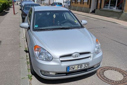 Hyundai Accent 108.460 km 950 &euro; Breisach am Rhein 79206