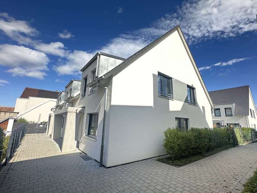 Haus zum Mieten in Endingen-Königschaffhausen 1.590 € 122.45 m² 4 zimmer