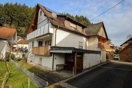 Haus Winden im Elztal - 11 Zimmer, 263 m&sup2;, 449.000&euro; | Angebot:26945035