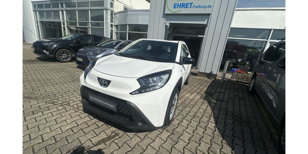 Toyota Aygo (X) 17.640 km 13.990 &euro; Freiburg 79111