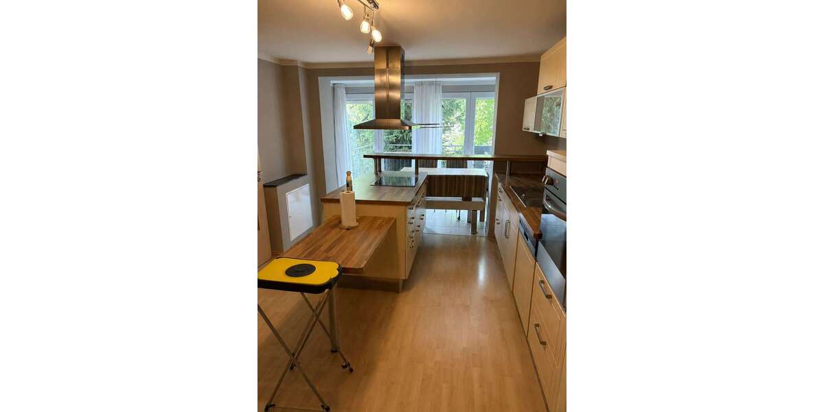Etagenwohnung Waldkirch - 3 Zimmer, 84 m&sup2;, 1.176&euro; | Angebot:27316273
