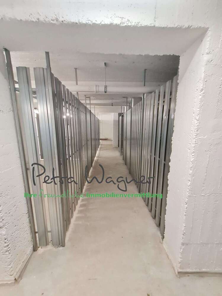 Halle in Freiburg im Breisgau 154,70 € 19 m²