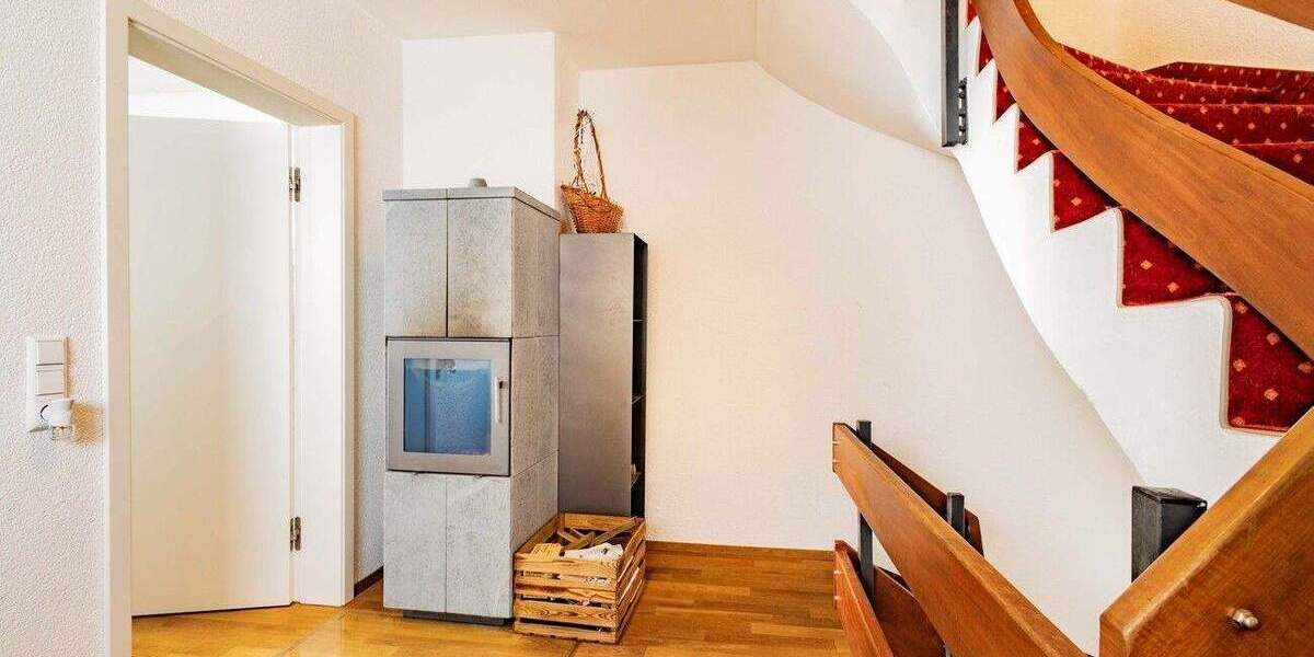 Mehrfamilienhaus, Wohnhaus Waldkirch - 7 Zimmer, 247 m&sup2;, 867.000&euro; | Angebot:25877351